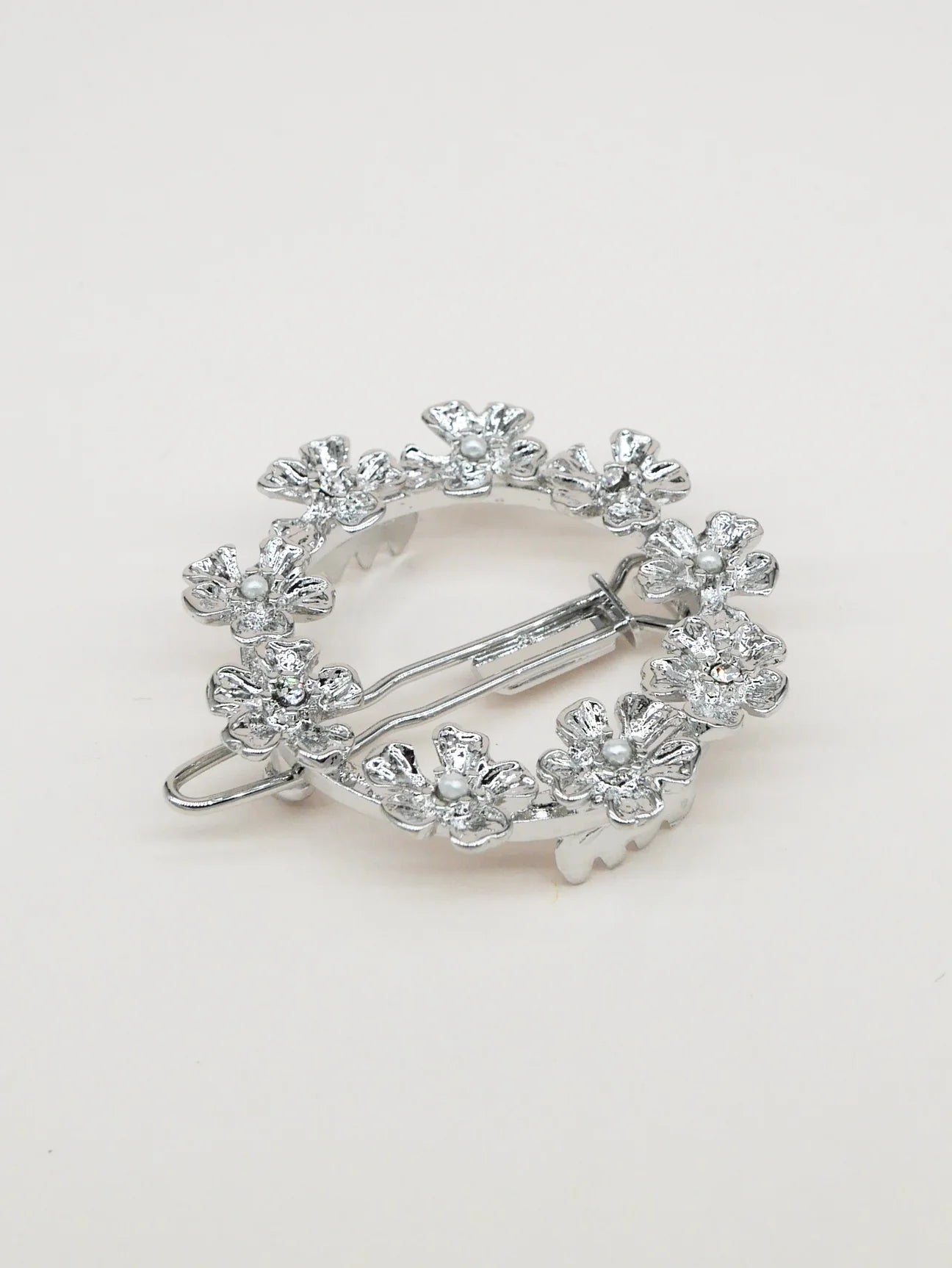 Round flower hair clip - Little Olivia silver plated