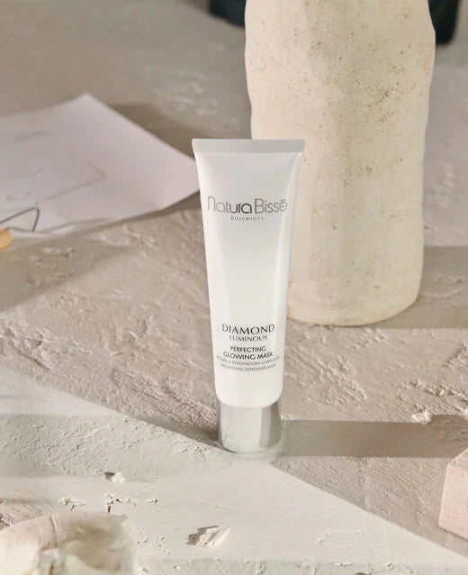 Diamond luminous perfecting glowing mask