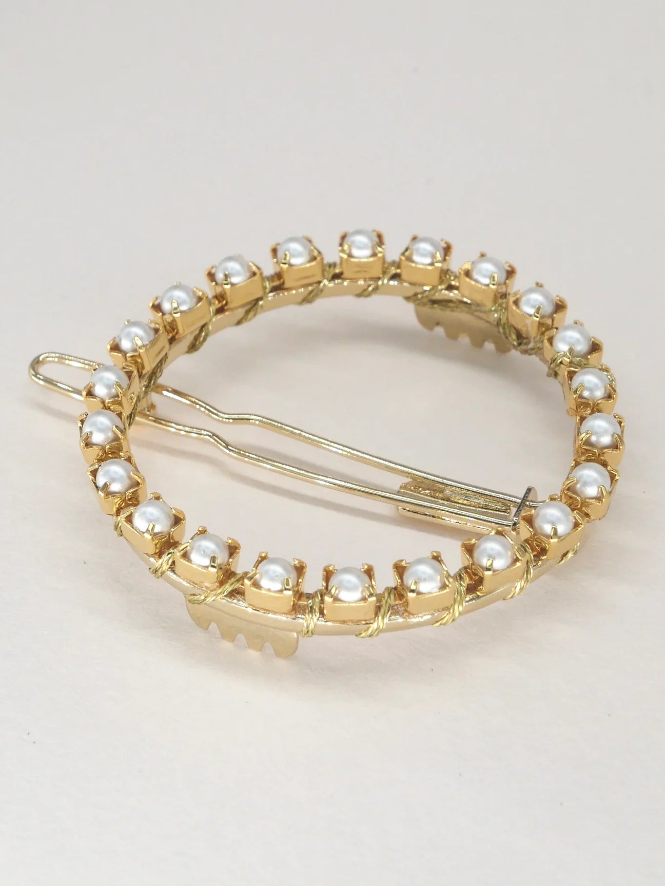 Round pearly beads hair clip - Tabata