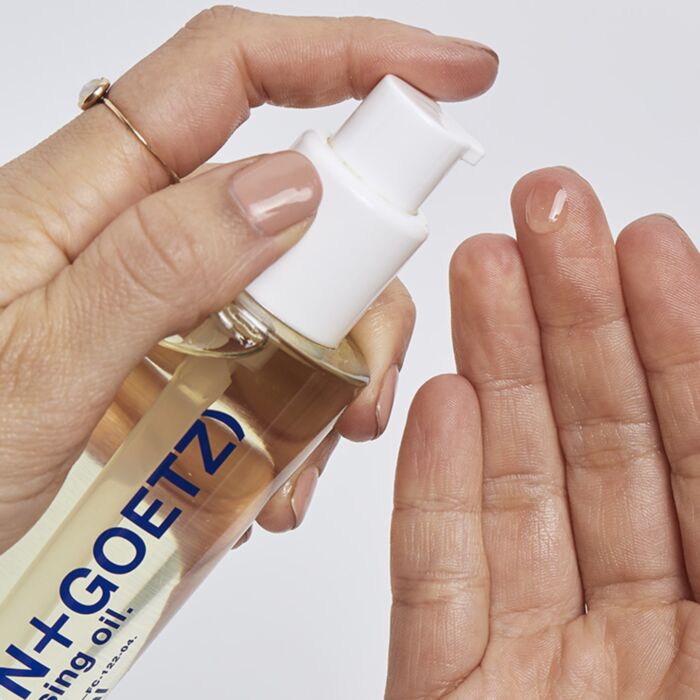 Facial cleansing oil