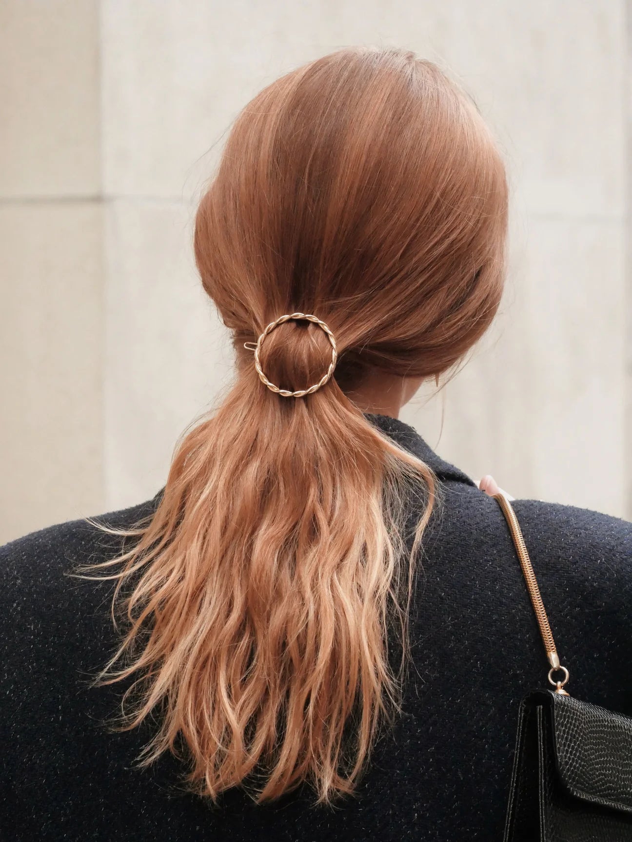 Twisted round hair clip - Valentina gilded