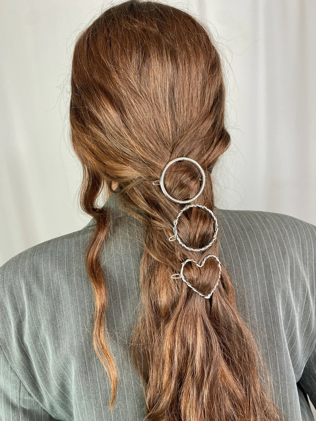 Round smooth silver hair clip - Little Alice
